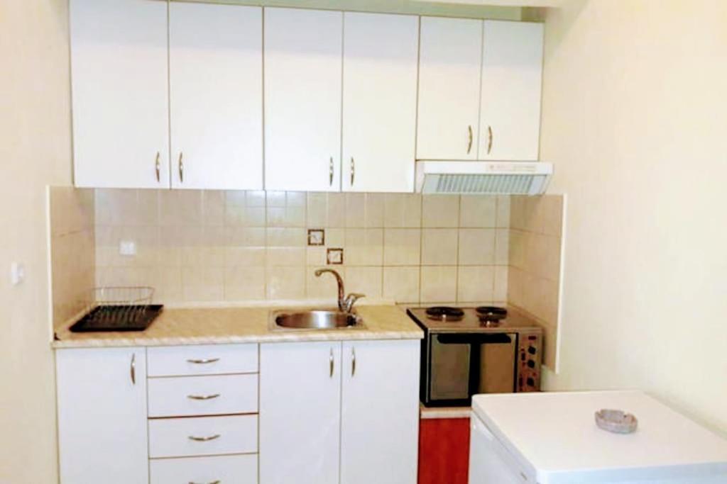 Giorgos Apartments. Skala Fourkas Ruang foto